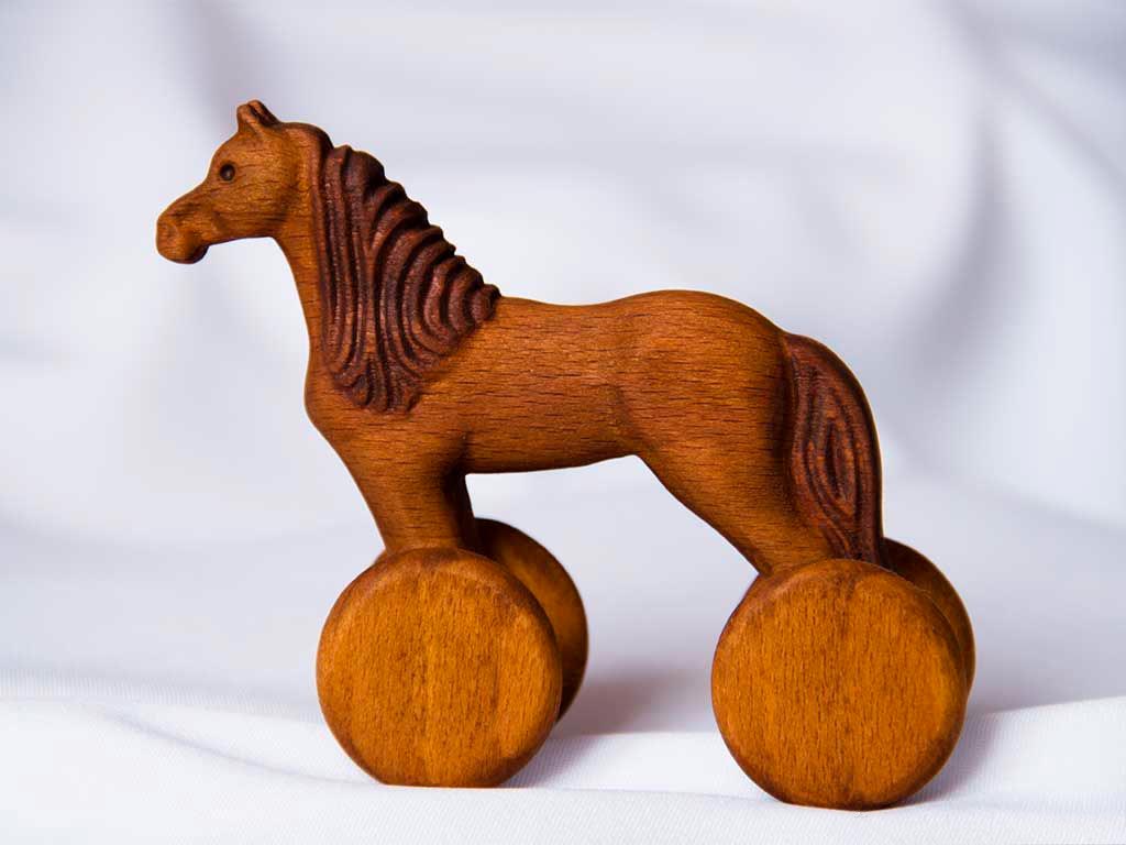 КБ Рукоделки: подарки и изделия из дерева на заказ Деревянная игрушка «Лошадка-каталка» 
